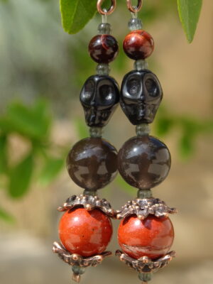Boucles d’oreille tête de mort – jaspe rouge – obsidienne