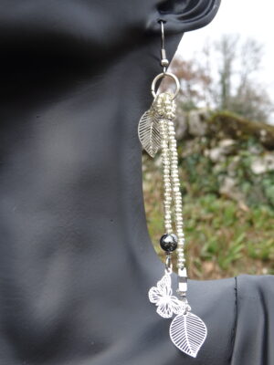 Boucles d’oreille papillon feuille étoile pierre hématite