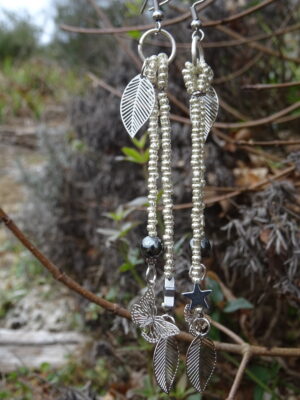 Boucles d’oreille papillon feuille étoile pierre hématite