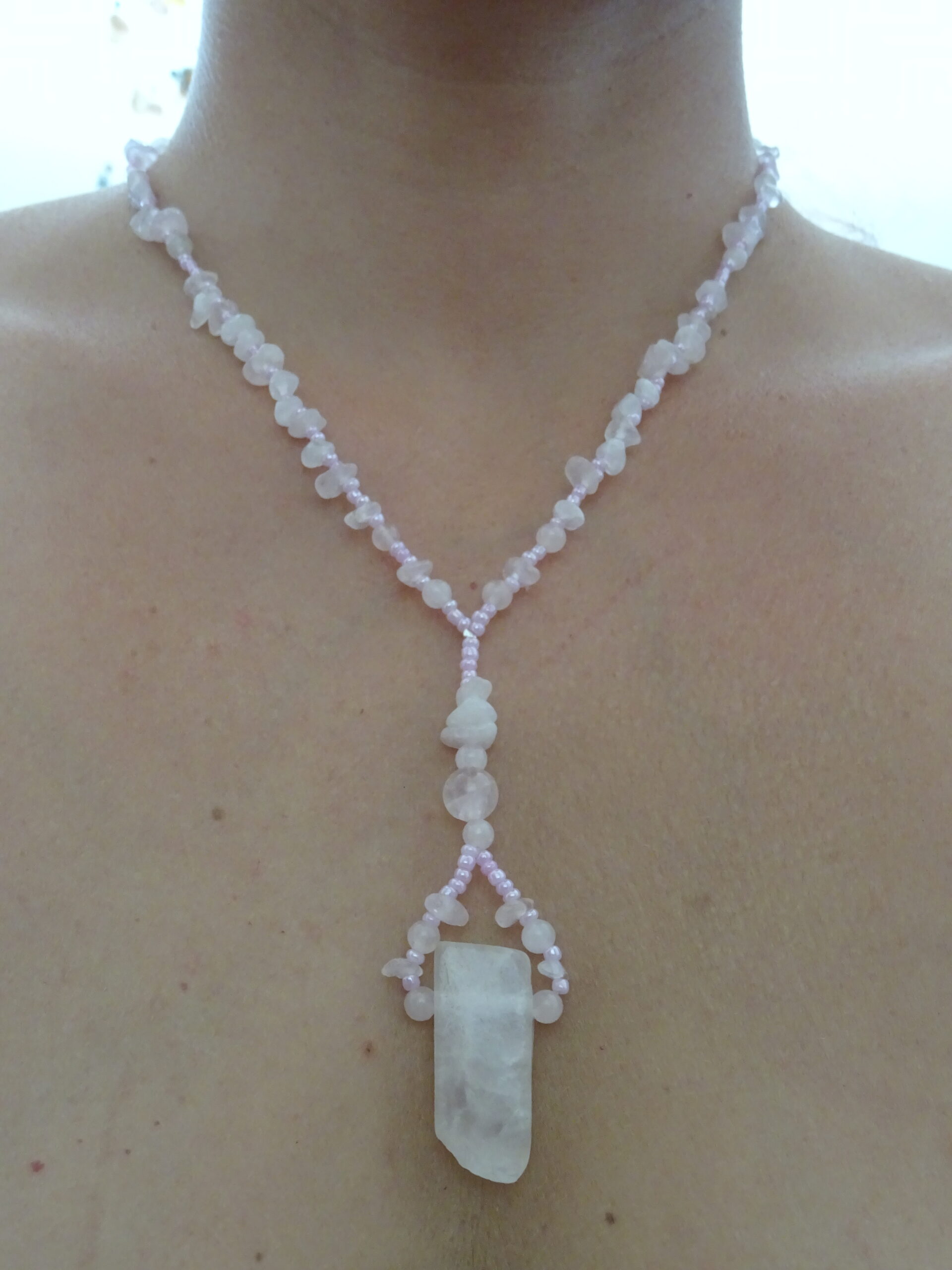 Collier en pierre – quartz rose