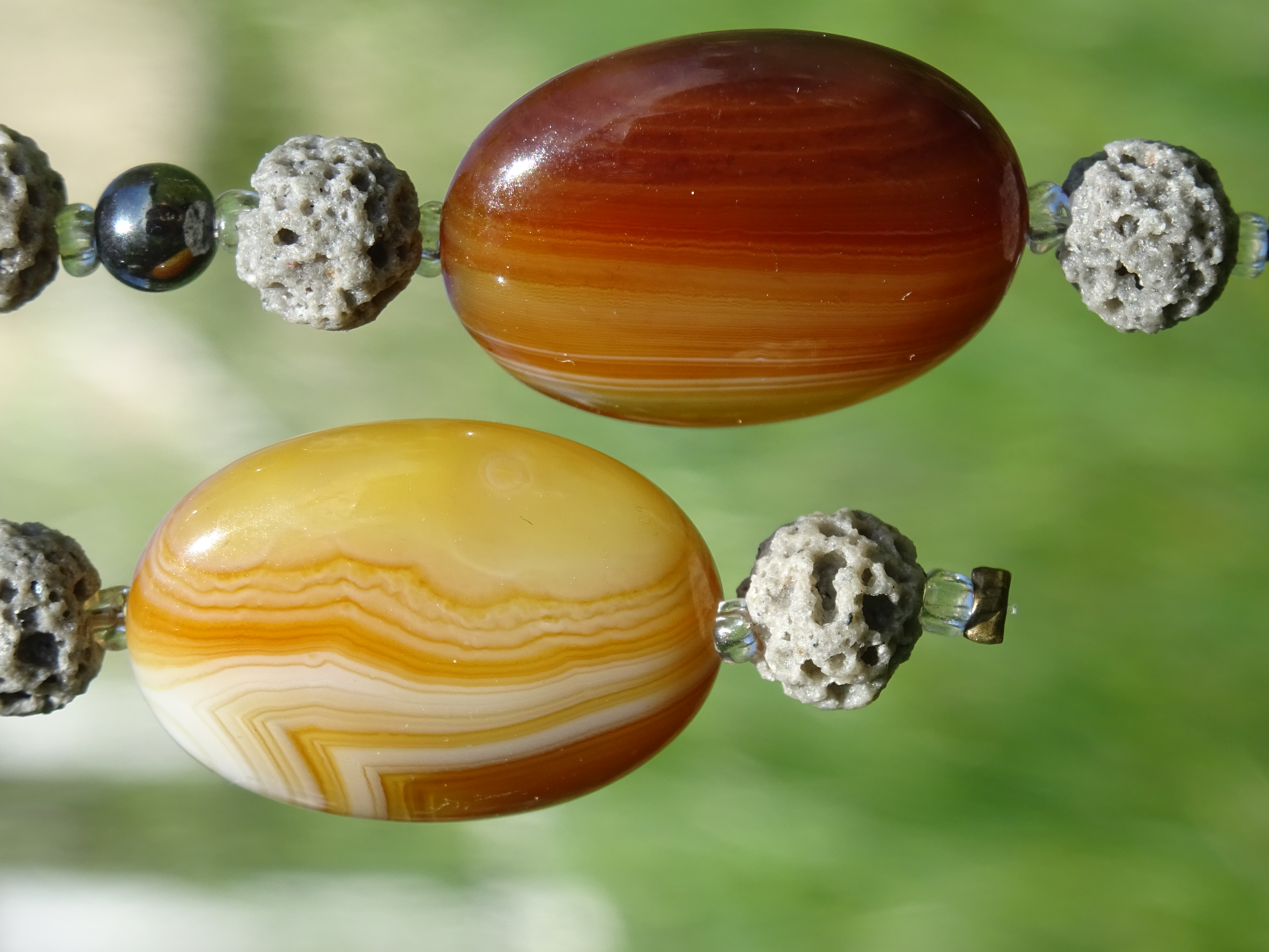 Boucles d’oreille agate pierre de lave hématite
