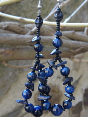 Boucles d’oreille tête de mort – œil de tigre – lapis lazuli