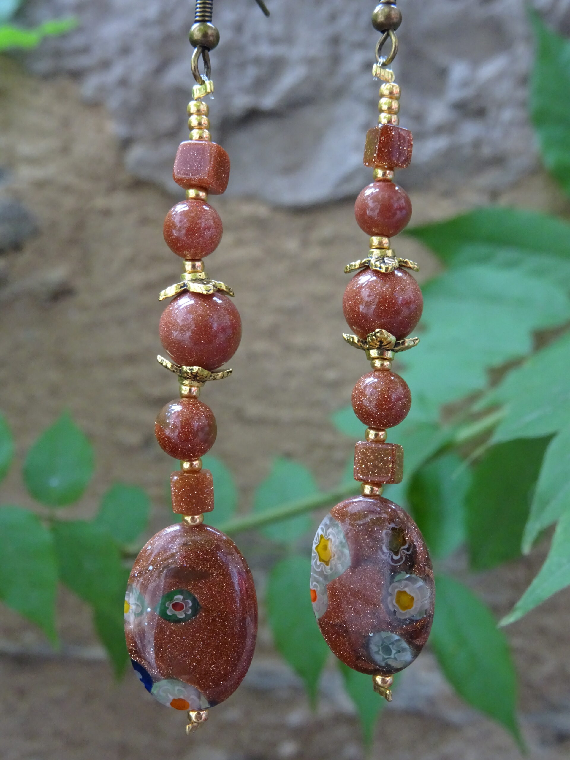 Boucles d’oreille pierre de soleil & fleurs