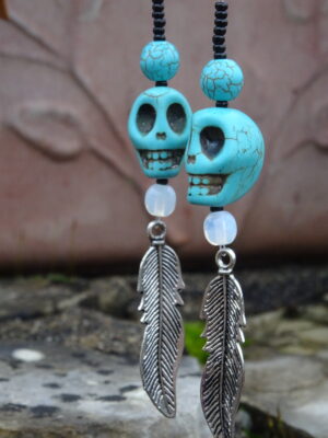 Boucles d’oreille plume – tête de mort – turquoise