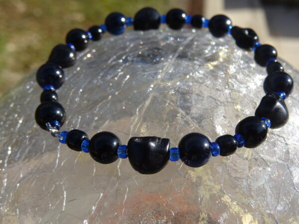 bracelet tête de mort œil de tigre bleu
