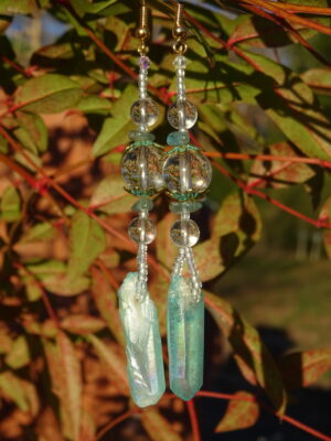 Boucles d’oreille cristal de roche & apatite