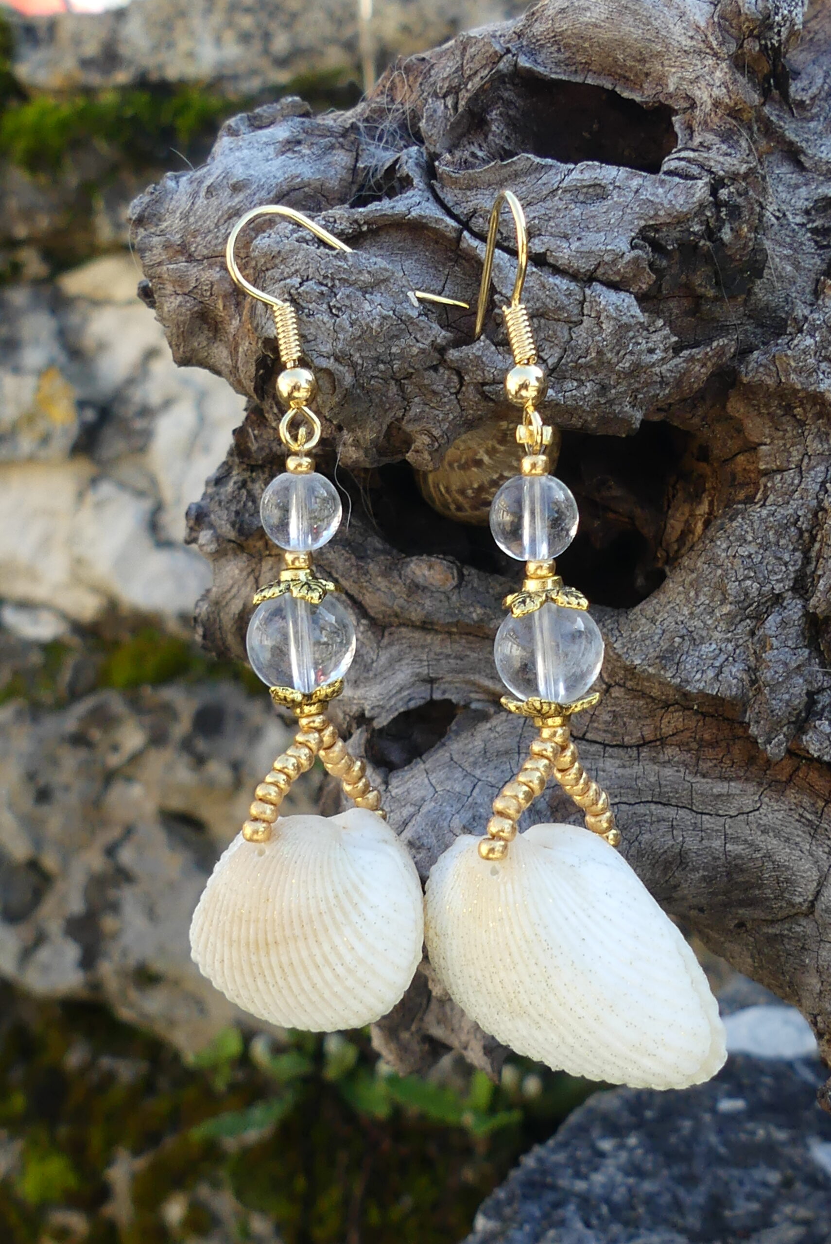 Boucles d’oreille coquillage et cristal de roche